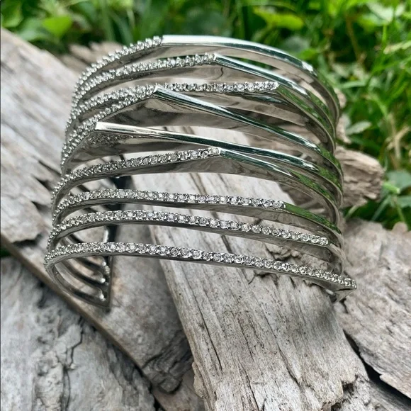 New Alexis Bittar Crystal Encrusted Origami Cuff Bracelet - Picture 3 of 8